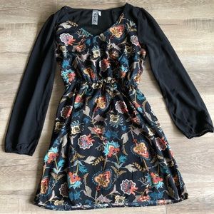 Boho floral dress paisley black sheer sleeves